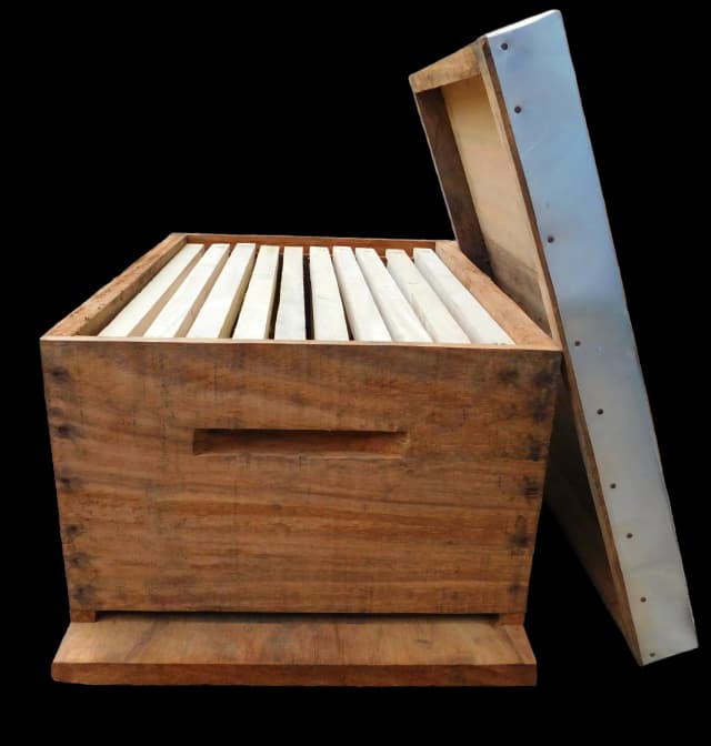 Caja con marcos